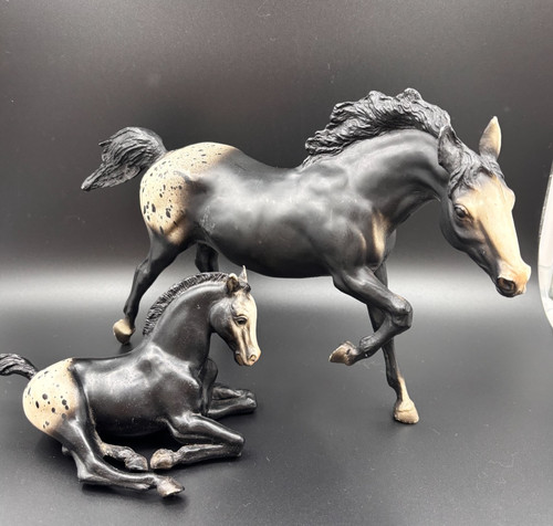 Breyer horse set - set, black