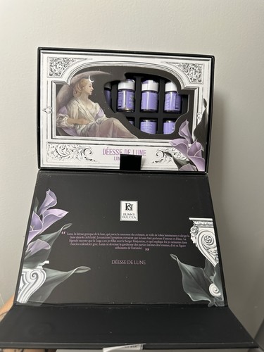 Déesse lune luna s - (luna's, first