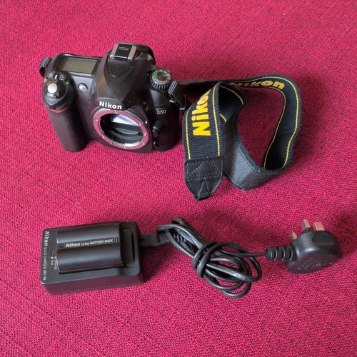 Nikon d50 1mp digital - 6.1mp,