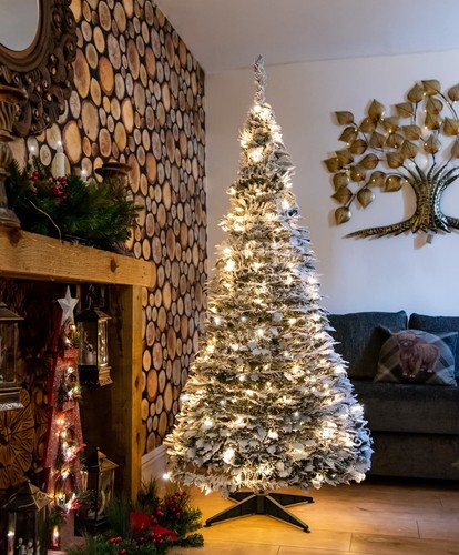 6ft 180cm prelit pre - prelit, decorated