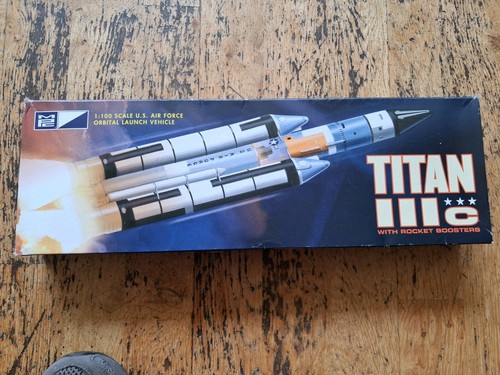 Plastic model kit vintage - model,