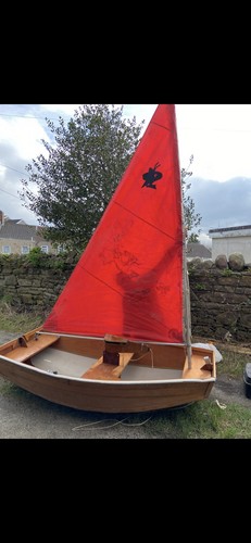 Sailing dinghy with outboard - sailing,