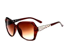 BROWN GRADUATED FASHION