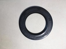 AUSTIN 8  1939 TO 1947 REAR HUB OIL SEAL AB210