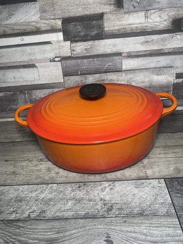 Creuset cast iron - le,