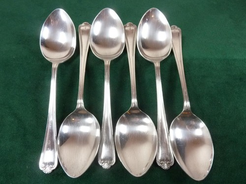 Nice vintage dessert spoons - nice,