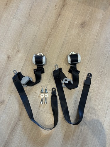 Rear seatbelts left - t6, &