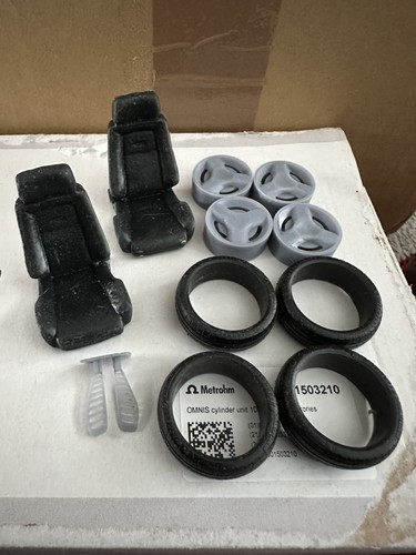Scale printed ford - scale,