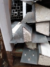 Short steel cavity eaves - short,