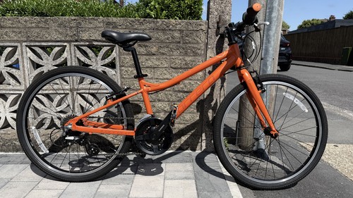 Carrera abyss junior bike - 24",