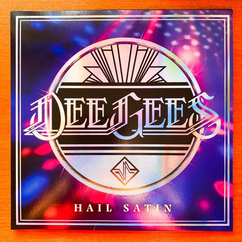 Dee gees hail satin - gees, ***