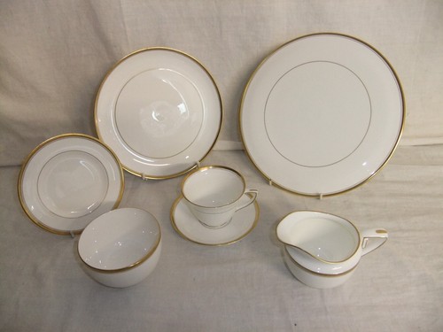 Royal worcester viceroy - royal, gold