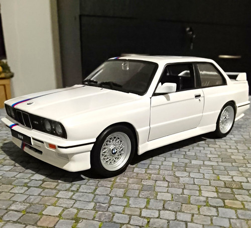 Bburago 1988 bmw 3 - 1988,
