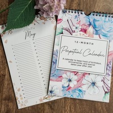 Perpetual floral wall - perpetual,