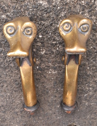 Old solid brass decorative - old,