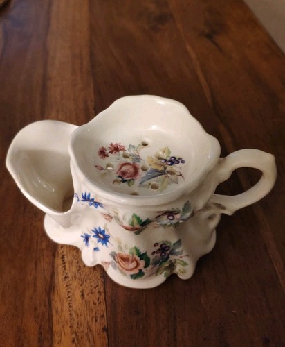 Ironstone shaving scuttle hand - ironstone,
