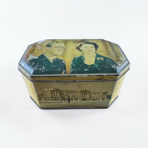 Vintage queen elizabeth - vintage,