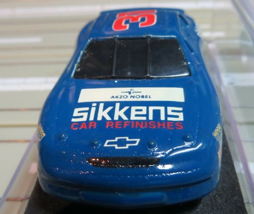 Slot car racing model - ho,
