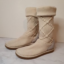 Ugg Australia Argyle Knit Beige Snug Boots Size 7G