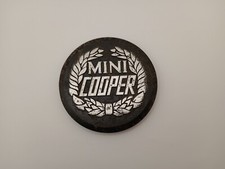 MINI COPPER Black An Silver Plastic Cap Emblem Badge Hub Centrepiece With Pins 