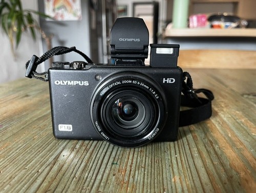 Olympus premium compact - xz-1,