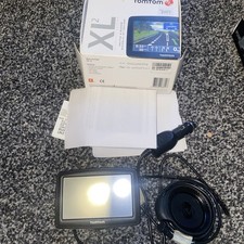 Tom Tom XL2 IQ Routes & Mount, USB Cable & Car Charger. ( Box A )