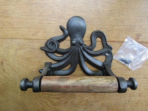 Rustic iron toilet roll - , holder