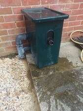 Pond Sieve, pump fed. Used. Make unkown, but great for catching grit/Sand