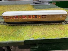 HORNBY Teak brake coach with