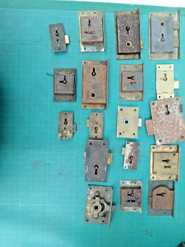 Job lot cabinet - cabinet,