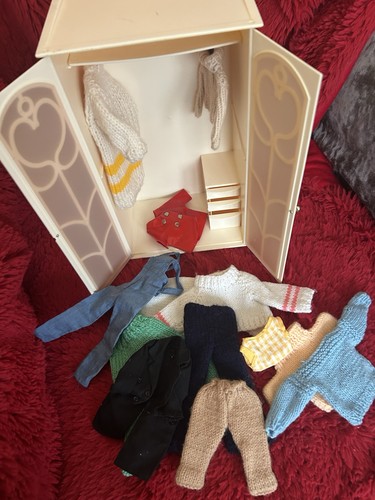Pedigree sindy wardrobe 1980s - pedigree,