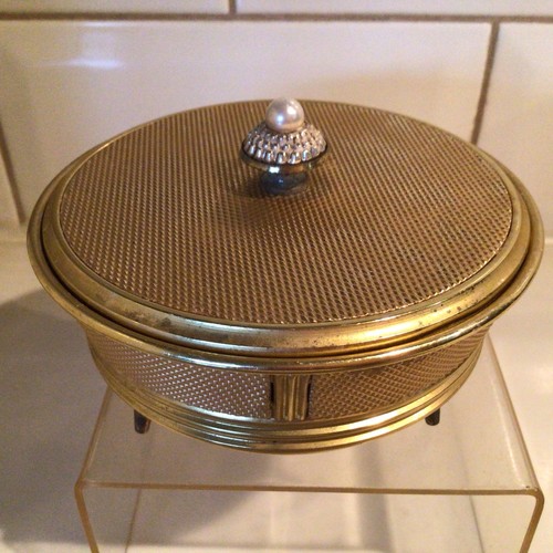 Vintage 1960 musical - -,