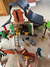 Playmobile 3072 Farmyard/barn Set With Many Extras Good Condition