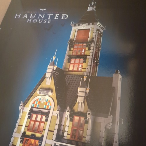 Lego haunted house 10273 - house,