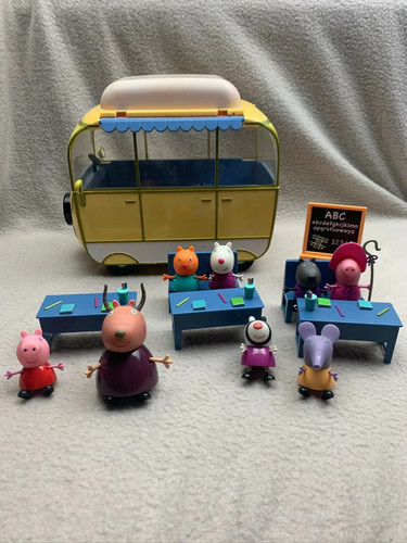 Peppa pig bundle - pig, campervan