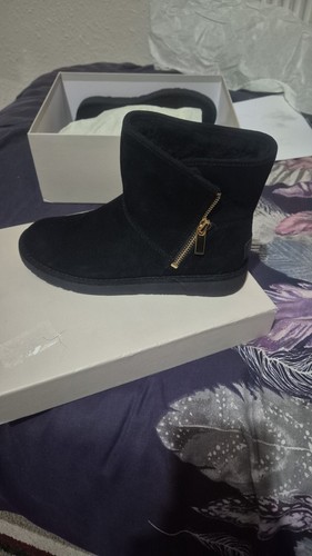 Ugg junior size - junior, 4