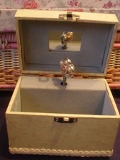 Vintage Small Spinning Flower