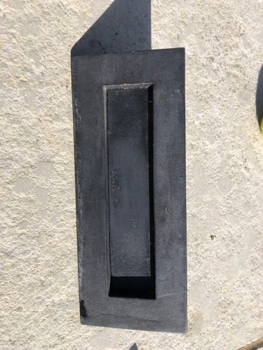 Cast iron used front - front, door