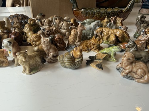 Huge lot vintage wade - huge,