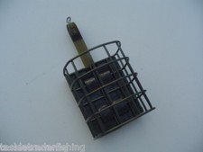DRENNAN OVAL CAGE FEEDER in