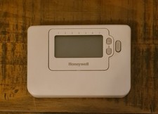 Honeywell CM707 Thermostat 