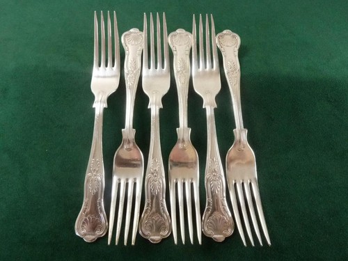 Nice vintage dinner table - 6,