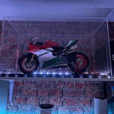 HK201 Pocher 1:4 Scale Bike