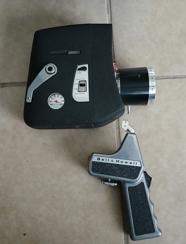 Bell howell zoom - &,