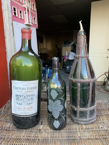 Vintage wine bottles - wine, empty)