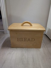 Wooden Pine Bread Bin with Lid