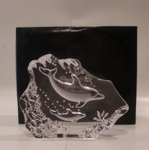 Crystal clear collectables - clear,