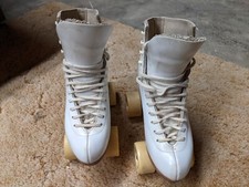 Atlas Figure Skates with Gold