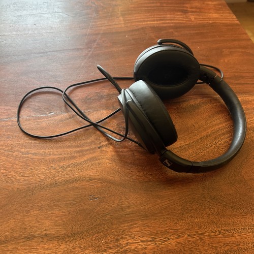 Sennheiser wired headphones - wired,