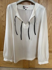 Bou Boutique by Jaeger